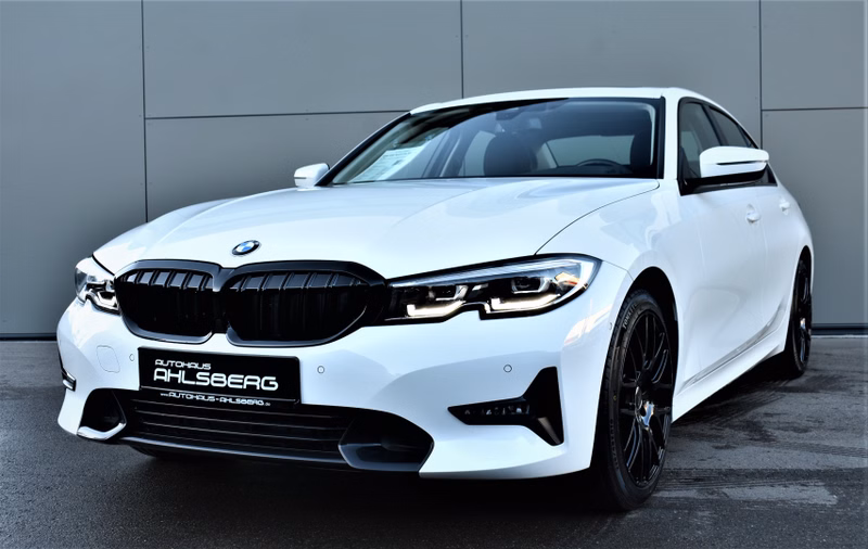 BMW 320d Sport Line Shadow Line /NAVI/LED/LEDER/SIDE/LANE/GSD/DIGITAL COCKP.
