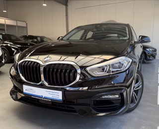 BMW 118 i Sport Line Autom., LED Navi PDC Tempomat - bilder 2