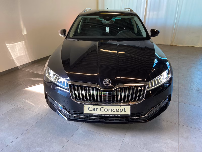 Skoda Superb Combi 2.0 TDI DSG MATRIX LED NAVI KAMERA AHK
