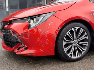 Toyota Corolla Sports Tou. Hybrid Team D/Standheizung - bilder 10