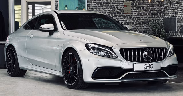 Mercedes-Benz C 63 AMG S Perf.AGA+SITZ|360 |BURMESTER|HUP|VOLL Gebrauchtwagen Kaufen | EZ 09/2015 | Preis 51.765 €