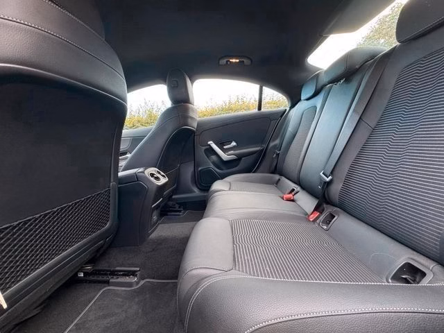 Mercedes-Benz CLA 250 Hybrid Limousine Kamera*Tempo*Navi - foto 10