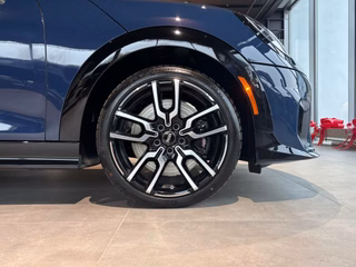 2027 MINI Cooper S 4 Door - photo 9