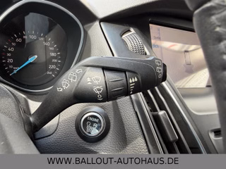 Ford Focus Turnier Titanium*KLIMA*NAVI*TEMP*SYNC*SHZ* - photo 17