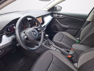 Skoda Scala 1.5 TSI Tour DSG / AHK / NAVI / SITZHEIZUNG / ALU - bilder 4