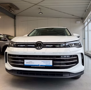 Volkswagen Tiguan Elegance Autom., IQ Light AHK 360Kamera ACC - photo 1