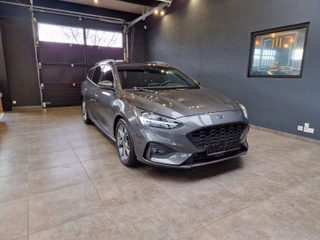 Ford Focus Turnier *ST-Line*TEMPOMAT*NAVI*SPORT*LED* - photo 1