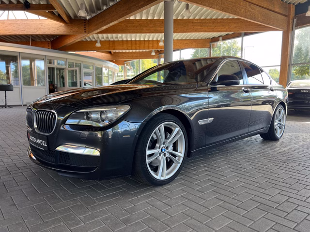 BMW 740 d xDrive BMW d L Allrad Facelift Xenon Sportsitze Gebrauchtwagen Kaufen | EZ 11/2013 | Preis 13.900 €