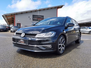 Volkswagen Golf VII 1.4 TSI Variant Highline VIRTU|ACC|AHK| Used vehicle for sale | First registration 07/2017 | Price 21.990 €