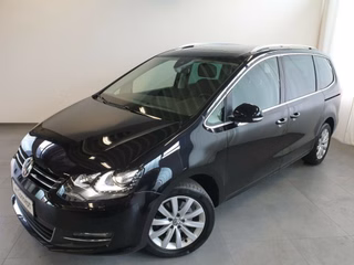 Volkswagen Sharan Highline 2.0 TDI DSG 7 SITZE PANO AHK 17"