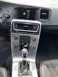 Daumennagel 41 - Volvo V60 Autom.D4 140KW Linje Business LEDER-NAVI-AHK-LED-CAM