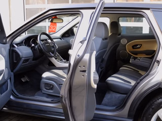 Land Rover Range Rover Evoque 2.2 Td4 Dynamic Mega Ausstattung - фото 11