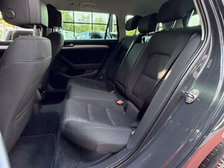 Volkswagen Passat Variant BlueMotion LED / PDC / ACC - foto 26