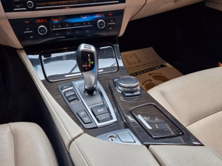 BMW 535d xDrive Luxury*Navi*Kamera*Bi-Xenon* - bilder 8