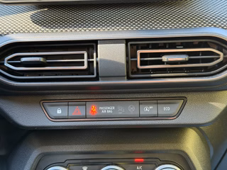 Dacia Jogger Extreme  CAM Navi SHZ AHK 7 Sitzer - bilder 27