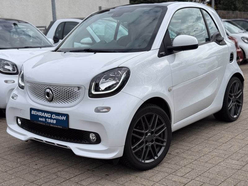 Smart ForTwo*BRABUS STYLE*NAVI*PANORAMA*SITZHEIZUNG