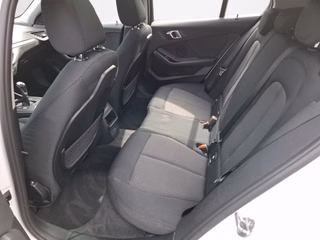 BMW 118 i Advantage KLIMA / PANORAMA / HEAD-UP / LED / NAVI - bilder 10