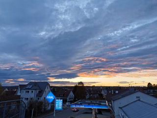 Unsere Aral-Tankstelle in Wolfschlugen bei Nacht