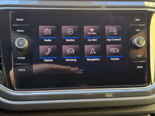 Volkswagen T-Roc Sport Automatik ACC SHZ - foto 23