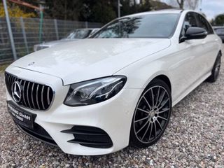 Mercedes-Benz E220d AMG NIGHT PAKET *WIDESCREEN*COMAND*20'ZOLL