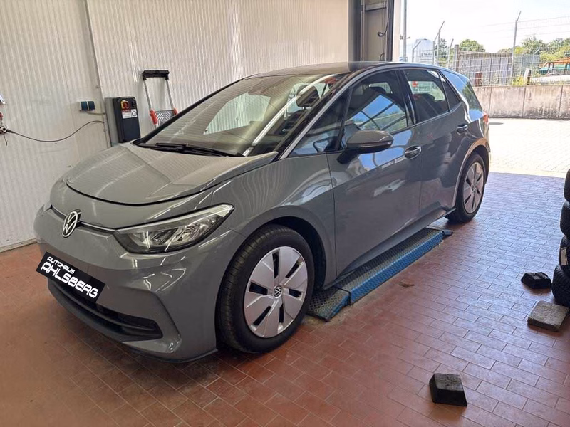 Volkswagen ID.3 PRO/62kWh/150 kW/CCS DIG.C/STHZ/PDC/APP/TEMPO