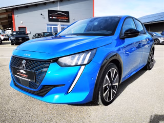 Peugeot 208e GT-Pack 1.HAND|ACC|KAM|SHZ|KEYLESS Used vehicle for sale | First registration 10/2021 | Price 22.490 €