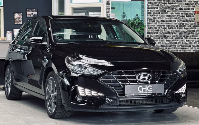 Hyundai i30 Trend Mild-Hybrid CARPLAY|SHZ|LHZ|KAMERA|ACC Gebrauchtwagen Kaufen | EZ 07/2023 | Preis 13.990 €
