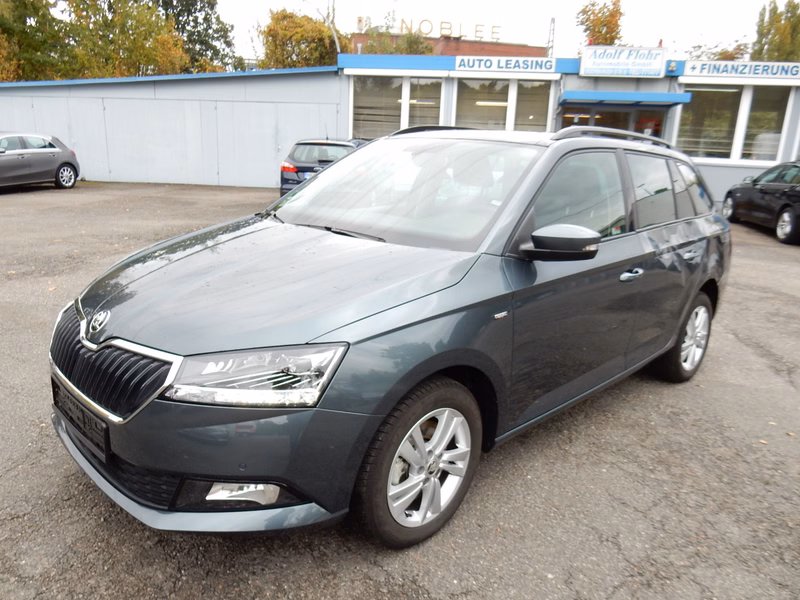 Skoda Fabia Combi 1.0 TSI Ambition Kamera. Navi. Klimaaut. Panoramadach SHZ.
