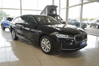 Skoda Superb Kombi Selection 2,0TDI DSG UPE=51500 Euro!  **