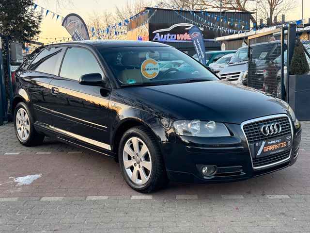 Audi A3 1.6 Ambiente*Automatik*Sitzheizung*Klima*PDC - foto 1