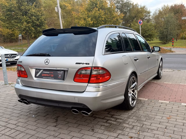 Mercedes-Benz E 63 AMG T-Modell*Keyless*Alcantara*Distronic* - foto 5