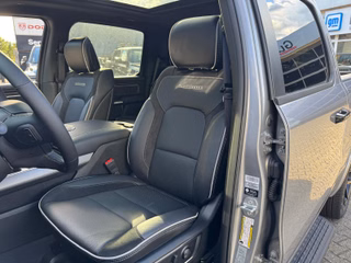 Dodge RAM 1500 Laramie Night AHK , Beifahrerdisplay - bilder 19