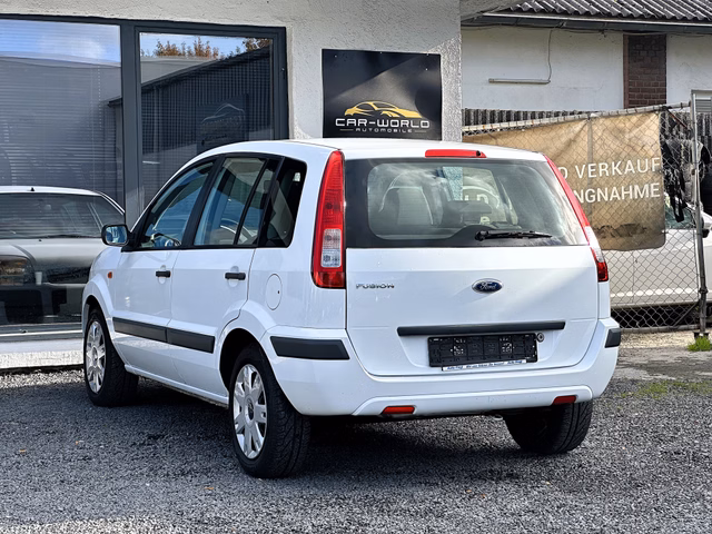 Ford Fusion Style Scheckheftgepflegt/Wenig Km/Garantie - bilder 3