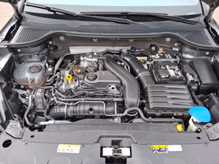 Skoda Karoq 1.5 TSI Sportline DSG / ACC / NAVI / KAMERA / SITZHEIZUNG - bilder 12