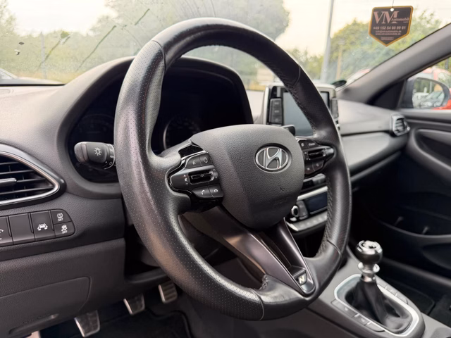 Hyundai i30 T-GDI N Line Pano*Tempo*Navi*Kamera - foto 8