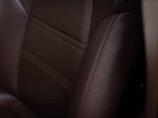 Porsche Cayenne  ACC PANO LUFT SPUR 360-CAM 21" - bilder 12