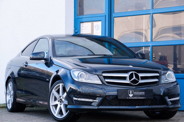 Mercedes-Benz C 250 CGI 7G-TRONIC Coupe Navi Bi Xenon AMG Line - foto 1