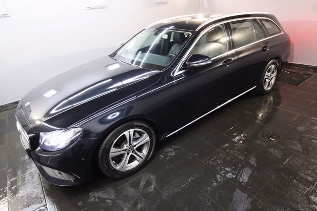Mercedes-Benz E 220 d T AVANTGARDE LEDER|NAVI|KAMERA