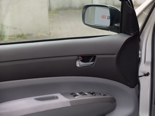 Toyota Prius Sol nur 68 Tkm wie neu - photo 9
