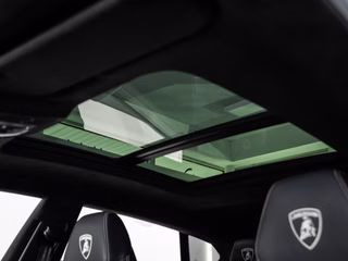 Lamborghini Urus S MY23 AKRAPOVIC B&O PANO 23" - bilder 3