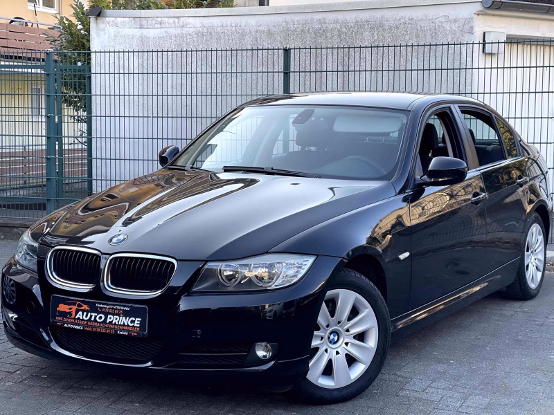 BMW 318i Edition Lifestyle+ KLIMAAUTOMATIK+ TÜV NEU+ PDC+ START-STOP