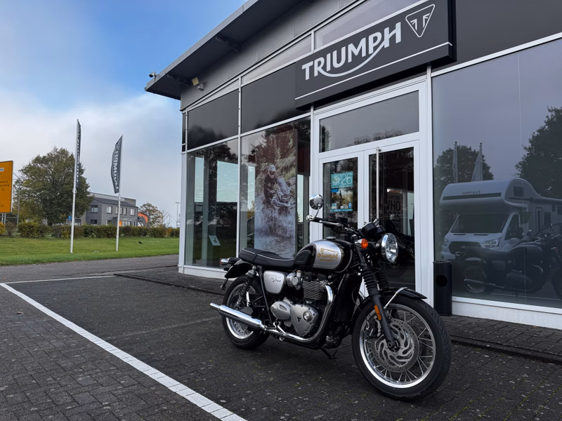 Triumph Bonneville T120 Icon Edition 1. Hd Griffheizung