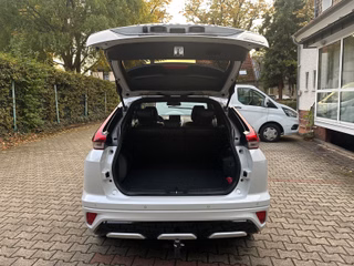 Mitsubishi Eclipse Cross/Plus Select Black Hybrid 4WD - foto 12