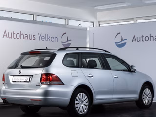 Volkswagen Golf 1.6 TDI Trendline 4Motion  KLIMA - bilder 4
