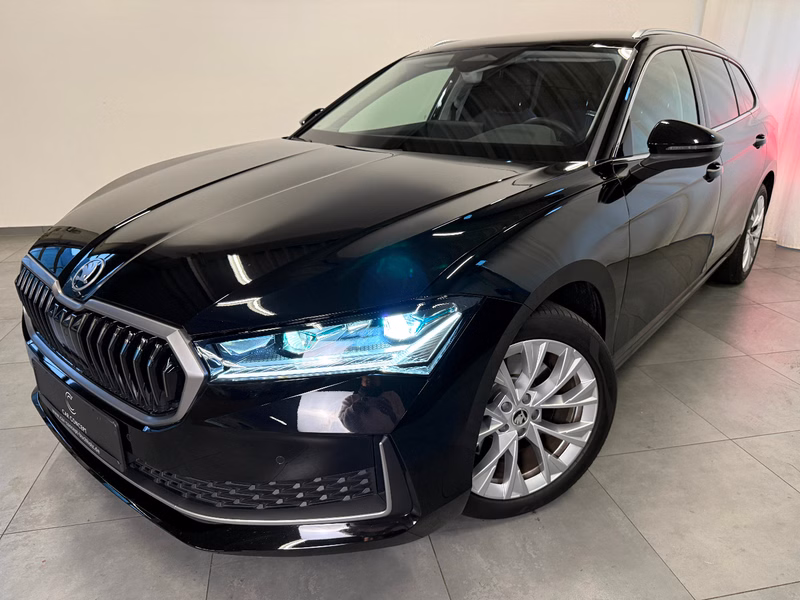Skoda Superb Combi 2.0 TDI 4x4 SELECTION AHK StHz Matrix