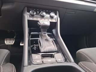 Skoda Karoq 1.5 TSI Sportline DSG / AHK / ACC / NAVI / KAMERA - foto 9