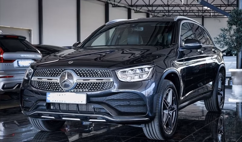 Mercedes-Benz GLC 300 e 4Matic 4MATIC AMG-LINE CARPLAY