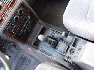 Mitsubishi Pajero TD Classic 2500 aus 2.Hand orig. 128 Tkm - photo 11