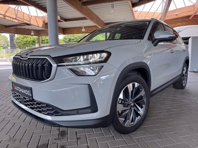Skoda Kodiaq 2.0 TDI 110 kW Selection 7-Sitzer, 1.Hand, Virtual Cockpit, Kamera, DSG Gebrauchtwagen Kaufen | EZ 06/2025 | Preis 38.900 €