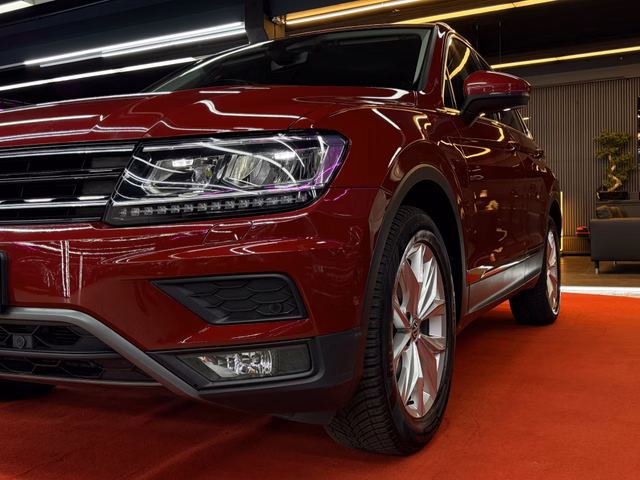 Volkswagen Tiguan Highline 1,4 TSI 4Motion OFFROAD/NAVI/AHK/KEYLESS/KAMERA - foto 10
